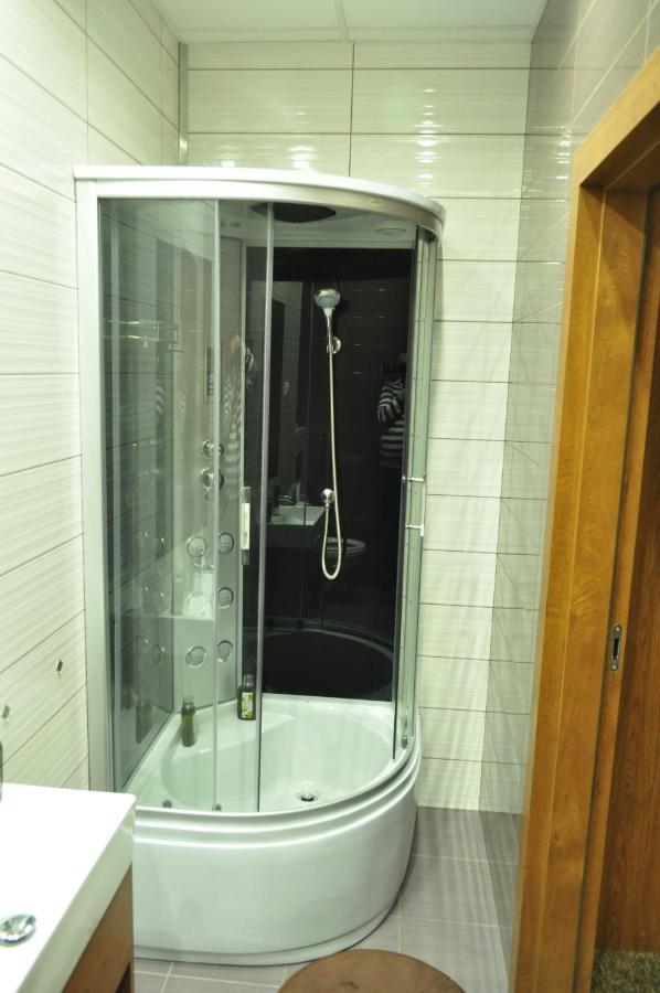 Villa B&B Warsaw Luaran gambar