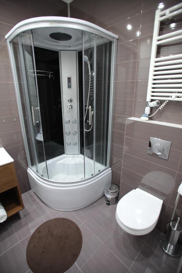 Villa B&B Warsaw Luaran gambar